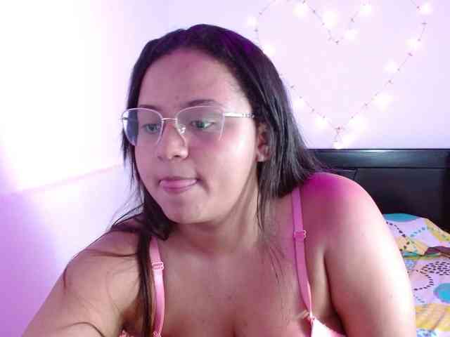 adeline-samy822 webcam