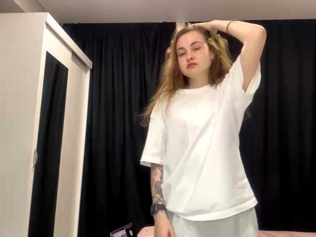 CaroylnBarbier – webcam model profile photo