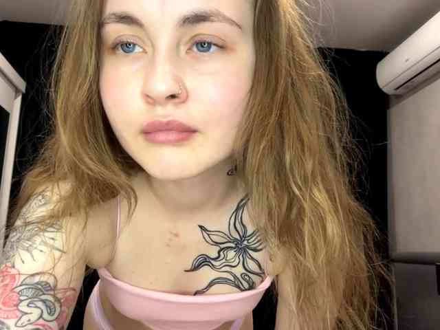 CaroylnBarbier webcam