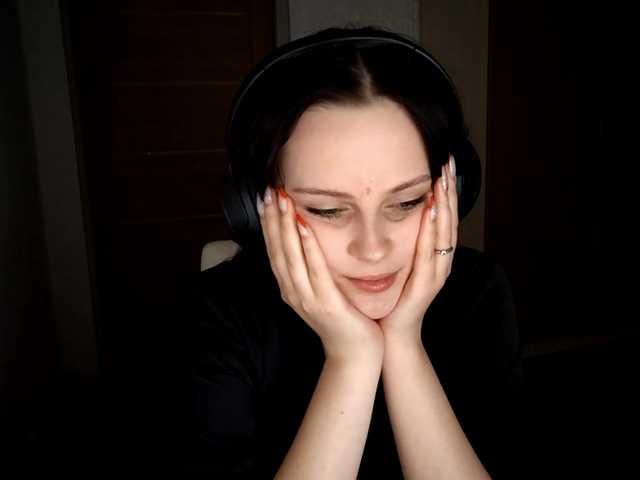 DelfinaStrauss's BongaCams show and profile