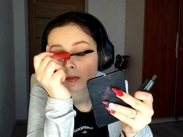 DelfinaStrauss's BongaCams show and profile