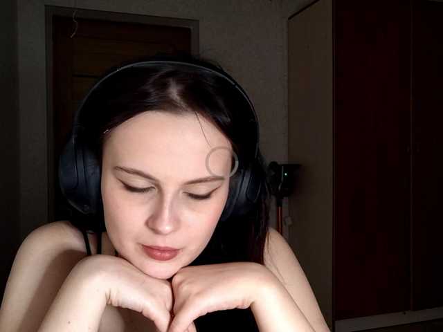 DelfinaStrauss's BongaCams show and profile