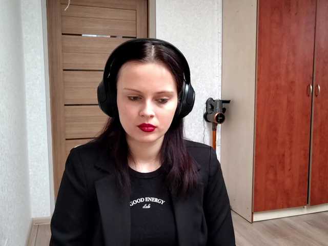 DelfinaStrauss's BongaCams show and profile