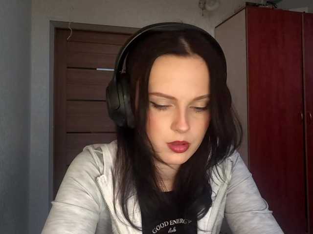 DelfinaStrauss's BongaCams show and profile