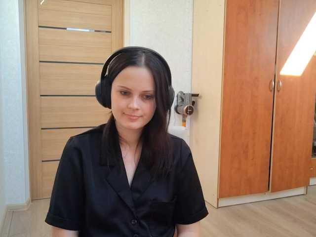 DelfinaStrauss's BongaCams show and profile