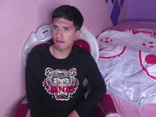 TeamSweetSins's BongaCams show and profile