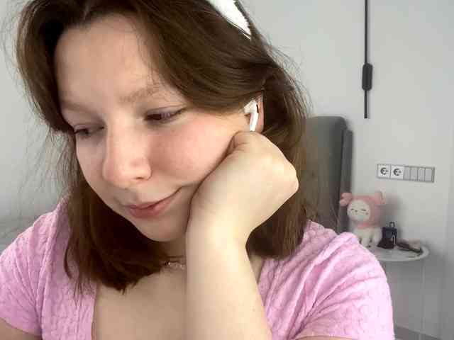 MaryannaZacate webcam