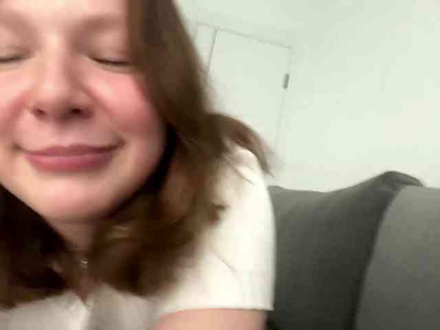 MaryannaZacate webcam