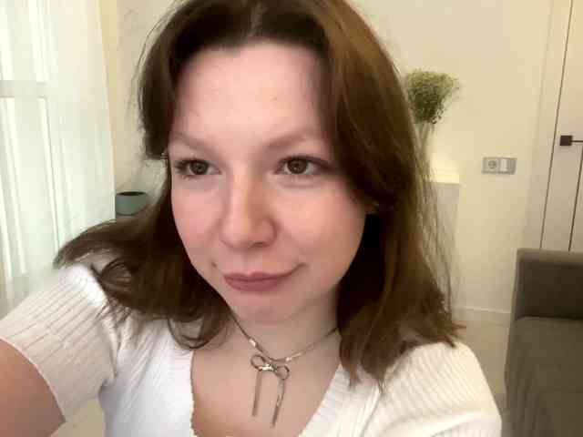 MaryannaZacate webcam