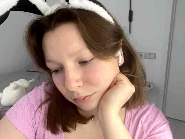 MaryannaZacate webcam