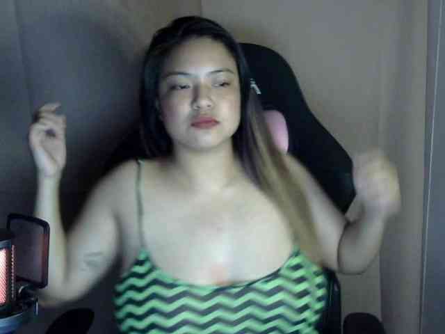 AthenaGuerero21 webcam