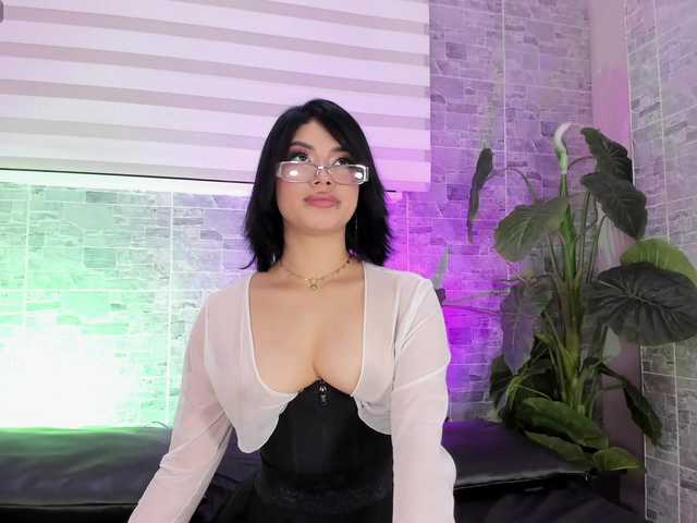  HelenaScott chat room