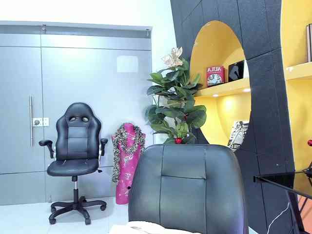 HelenaScott HelenaScott