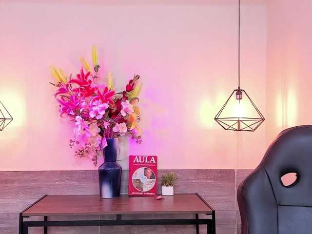 MarianaMontezz's BongaCams show and profile