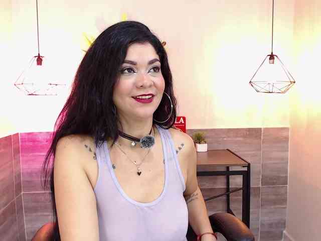 MarianaMontezz webcam