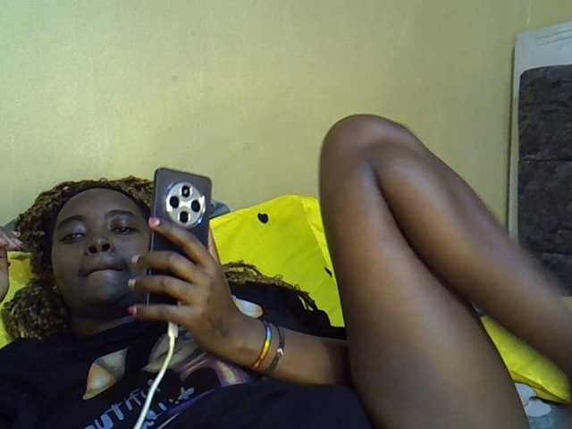 Cheerchelly's BongaCams show and profile