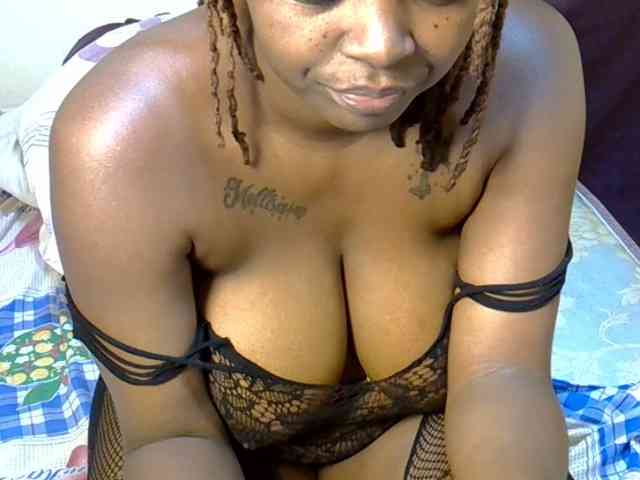 Cheerchelly Live Webcam on BongaCams