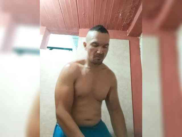 Nelsonjvm Live Webcam on BongaCams