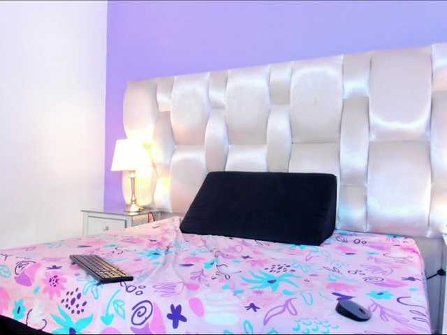 Gabyy-Ruiiz Live Cam on BongaCams