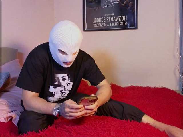 Kent-mod's BongaCams show and profile