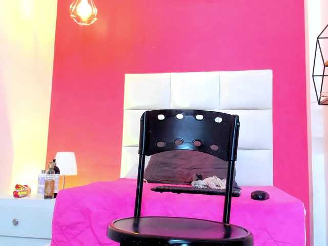 Scarlatte-Rix's BongaCams show and profile