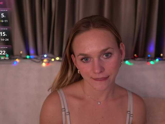 Miravine's BongaCams show and profile