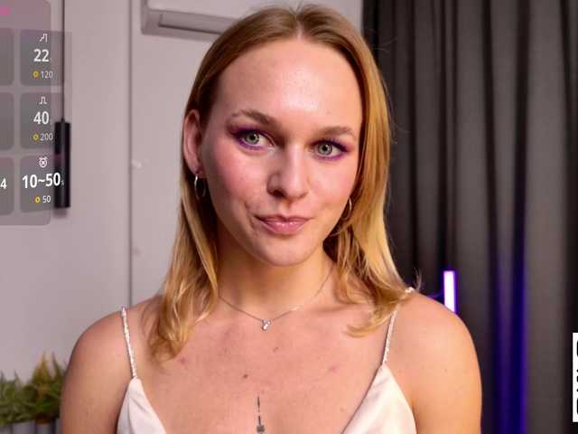 Miravine's BongaCams show and profile