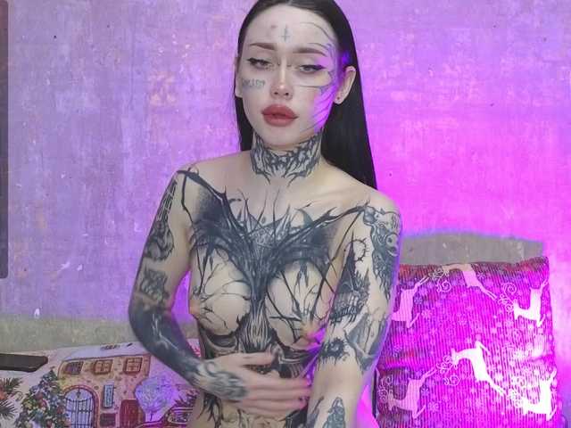 somniya's BongaCams show and profile