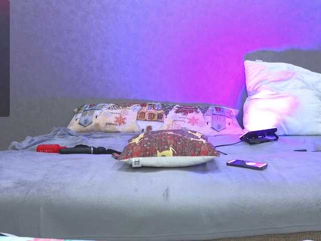 somniya's BongaCams show and profile