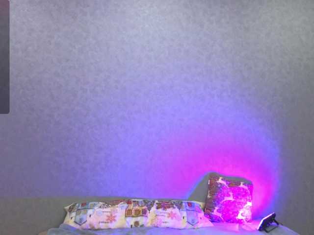 somniya's BongaCams show and profile