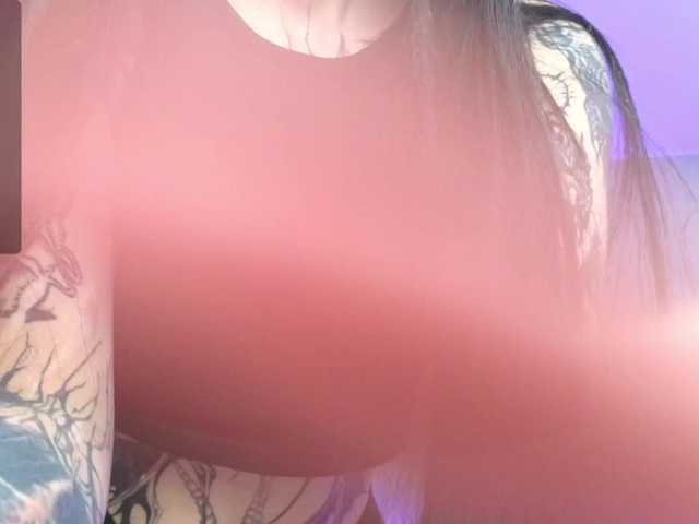 somniya's BongaCams show and profile