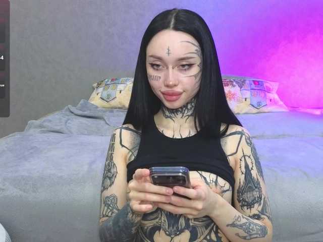 somniya's BongaCams show and profile