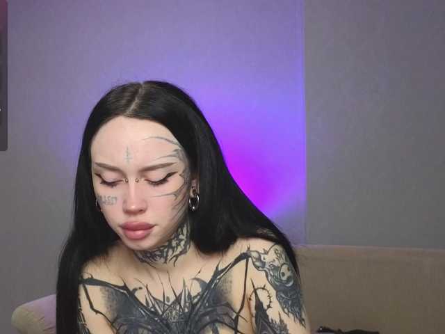 somniya's BongaCams show and profile