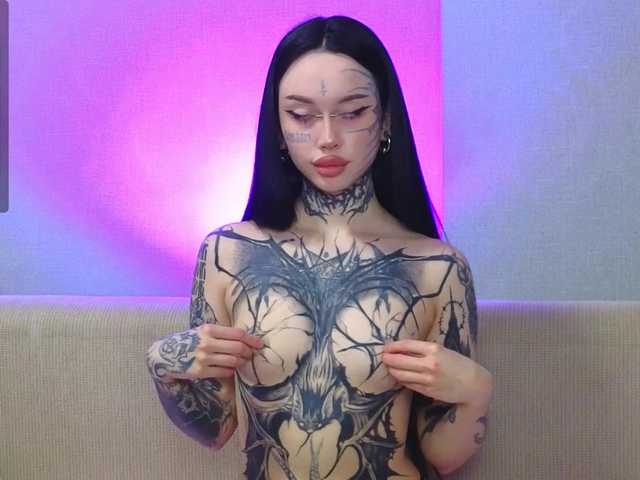 somniya's BongaCams show and profile