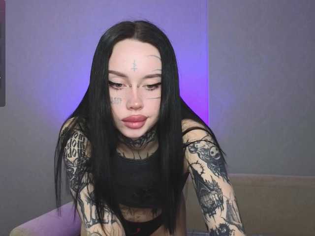 somniya's BongaCams show and profile