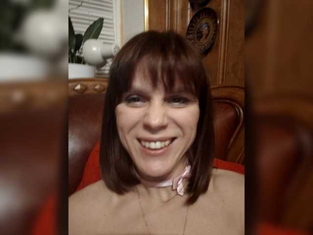 Vikeyna's BongaCams show and profile