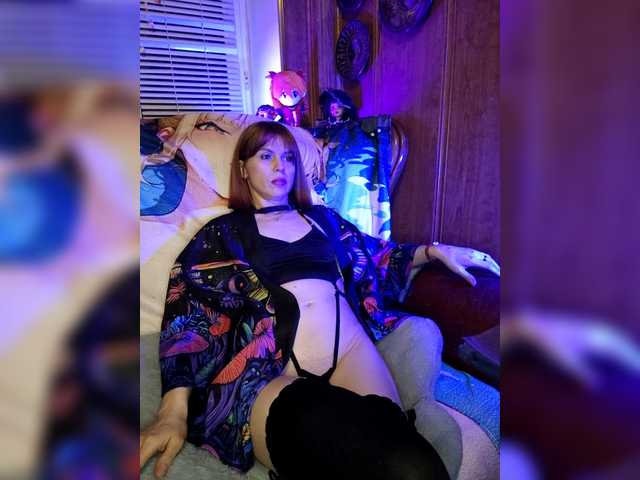 Vikeyna's BongaCams show and profile