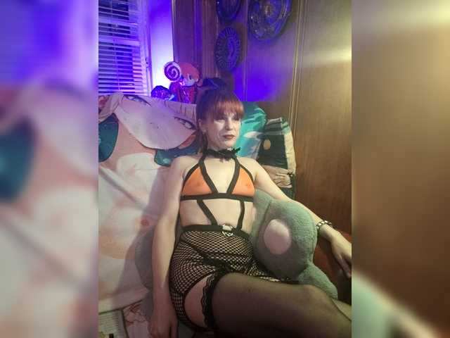 Vikeyna's BongaCams show and profile