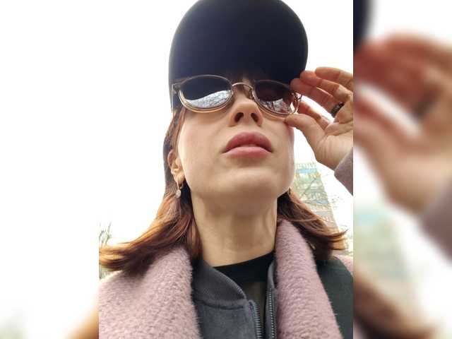 Vikeyna's BongaCams show and profile