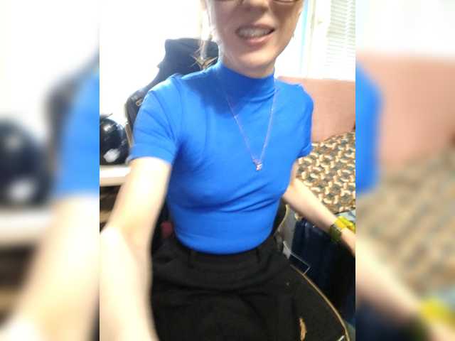 Vikeyna's BongaCams show and profile