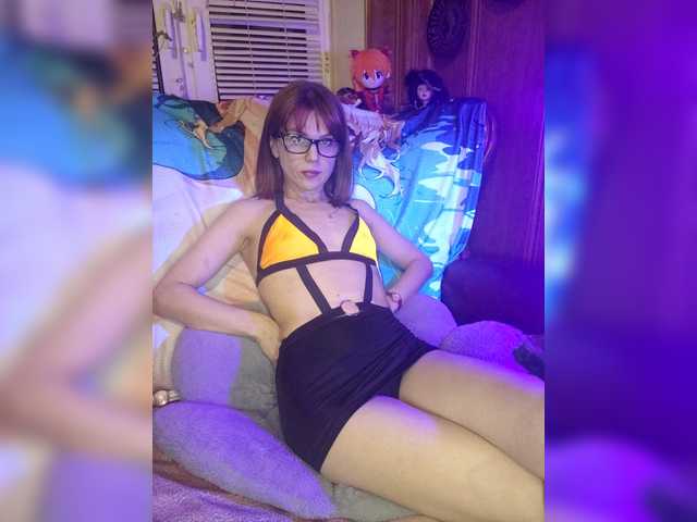 Vikeyna's BongaCams show and profile