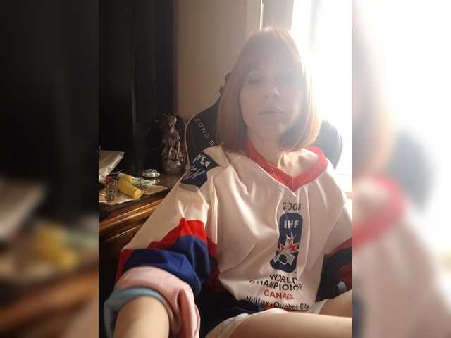 Vikeyna's BongaCams show and profile