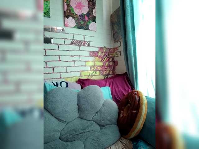 Vikeyna's BongaCams show and profile