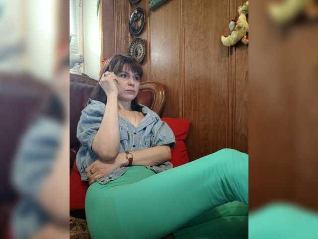 Vikeyna's BongaCams show and profile