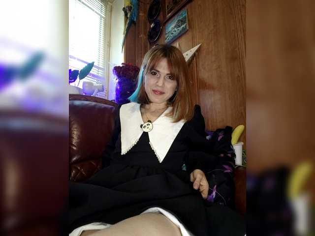 Vikeyna's BongaCams show and profile