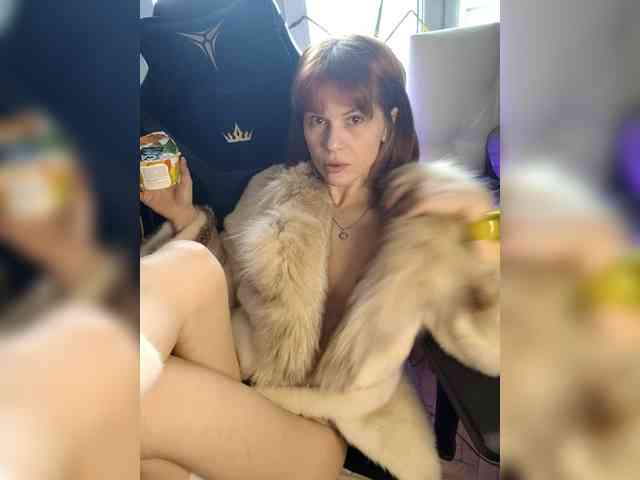 Vikeyna Live Webcam on BongaCams