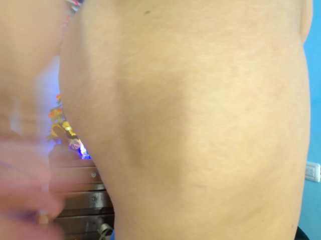 Iivana-19's BongaCams show and profile