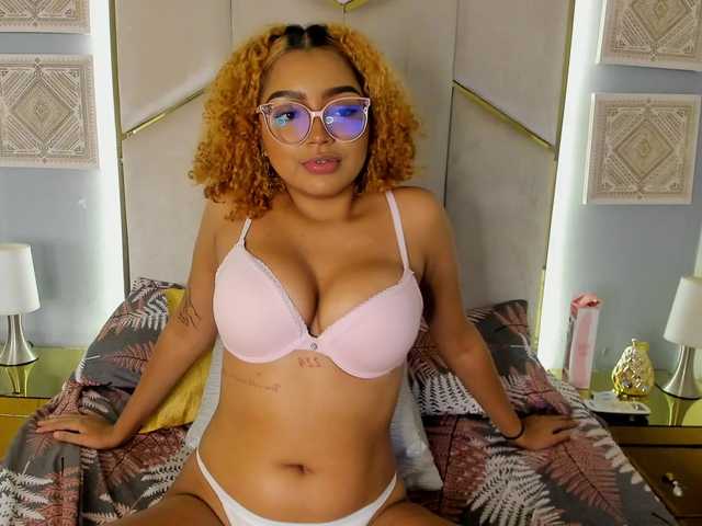 VioletVergara's BongaCams show and profile