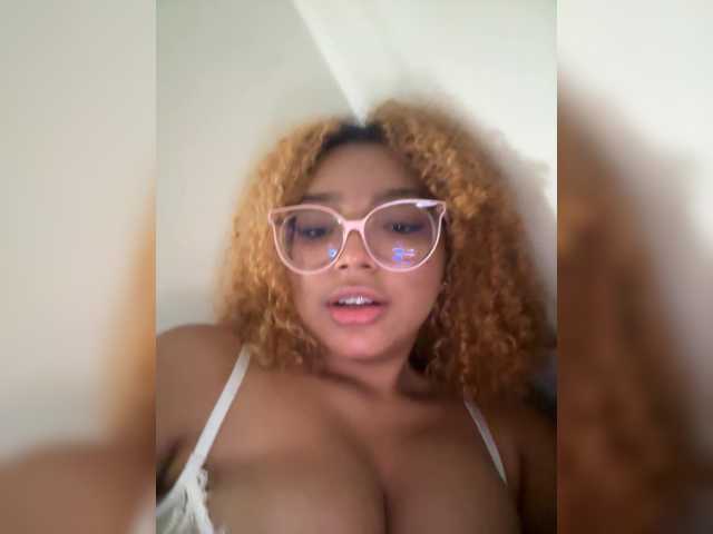 VioletVergara – webcam model profile photo