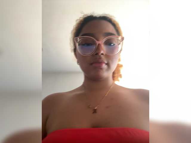 VioletVergara's BongaCams show and profile